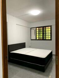 Ang Mo Kio Avenue 10 (D20), Retail #546421001